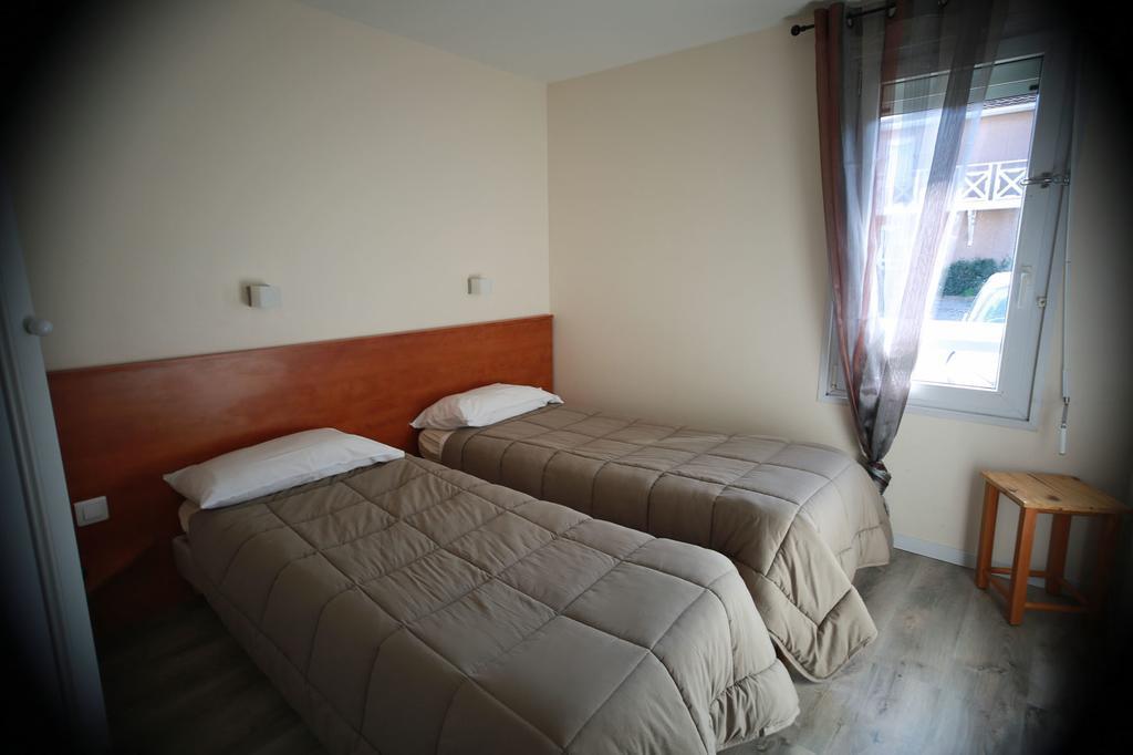 Fasthotel Nimes Caissargues Kamer foto