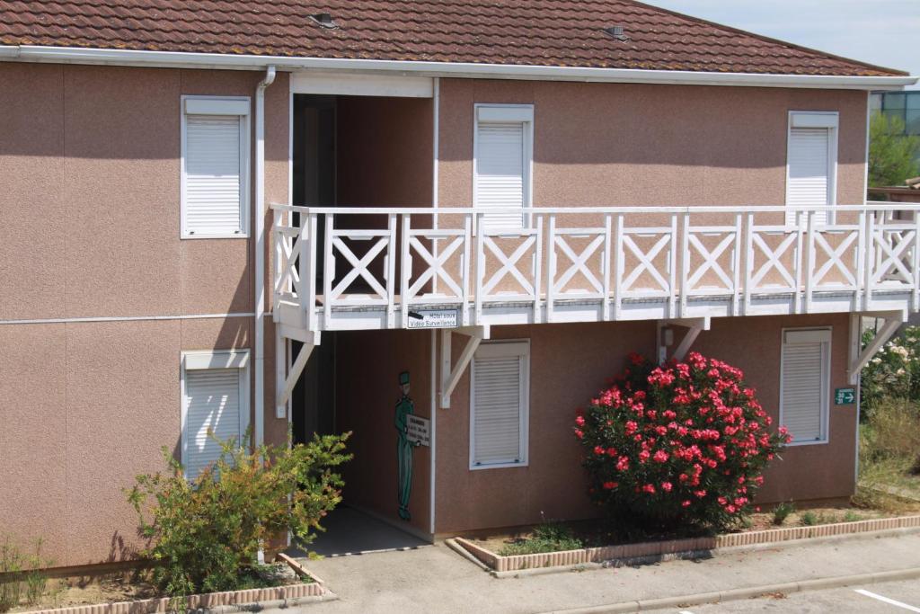 Fasthotel Nimes Caissargues Buitenkant foto