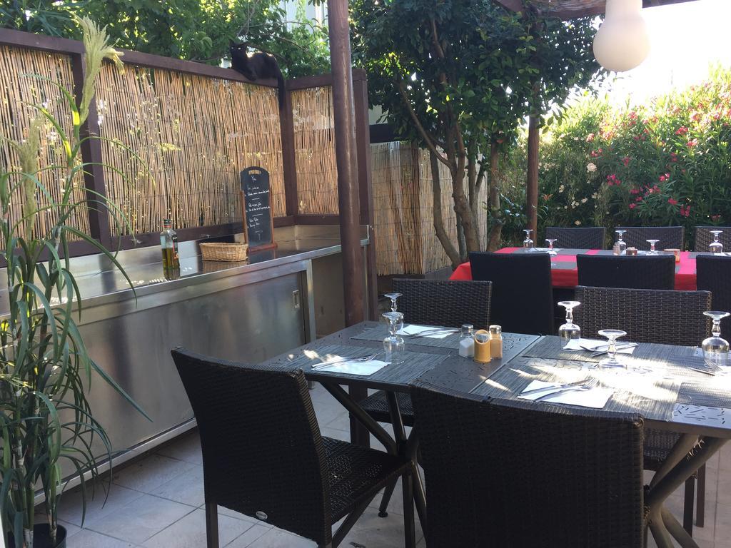 Fasthotel Nimes Caissargues Buitenkant foto