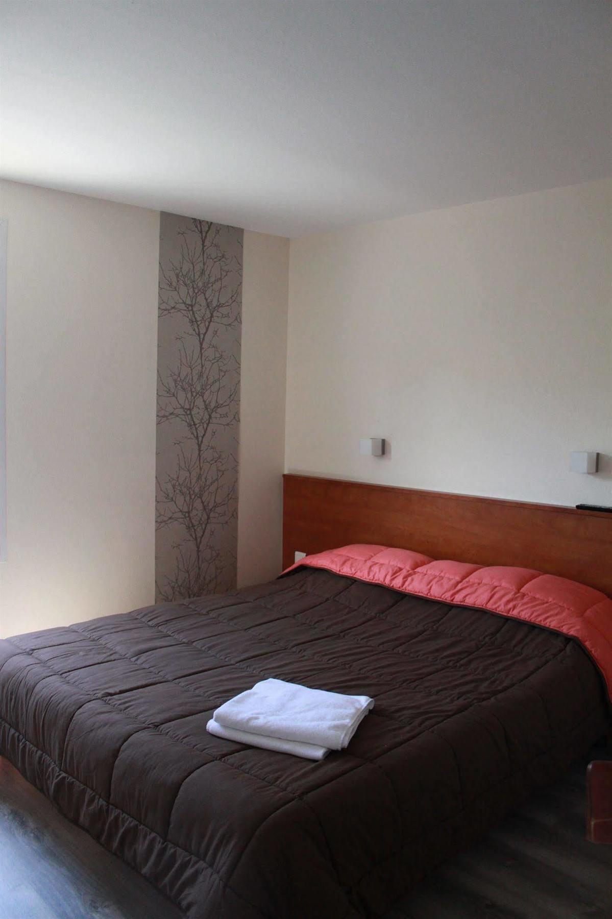 Fasthotel Nimes Caissargues Buitenkant foto
